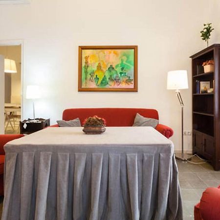 Apartamentos Rg Arenal إشبيلية الغرفة الصورة