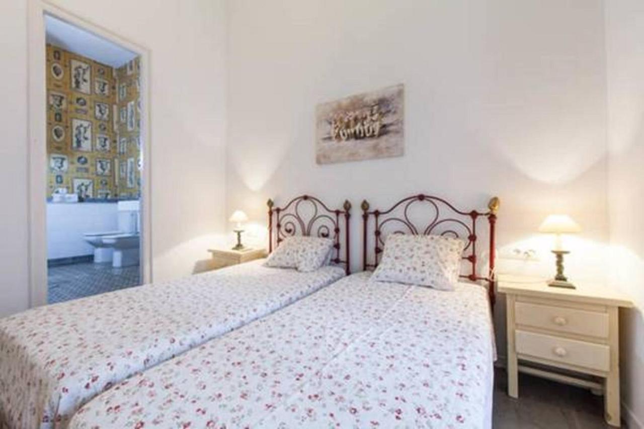 Apartamentos Rg Arenal إشبيلية الغرفة الصورة
