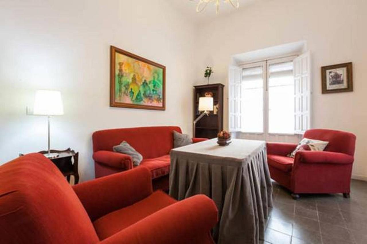 Apartamentos Rg Arenal إشبيلية الغرفة الصورة