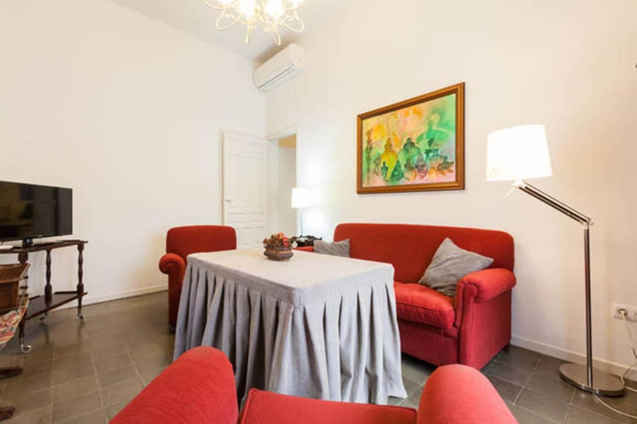 Apartamentos Rg Arenal إشبيلية الغرفة الصورة
